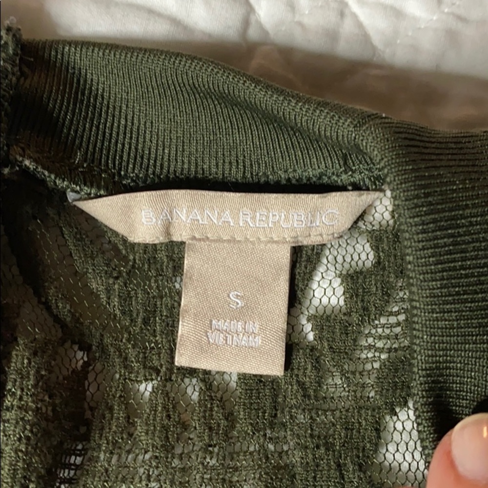 BANANA REPUBLIC Top - Picture 6 of 9